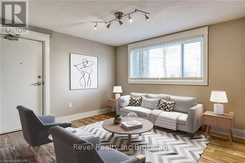 Apartment at 4 - 226 CLARKE STREET N, Woodstock