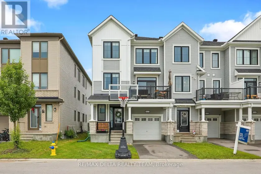 Townhouse at 622 BELLATRIX WALK, Ottawa
