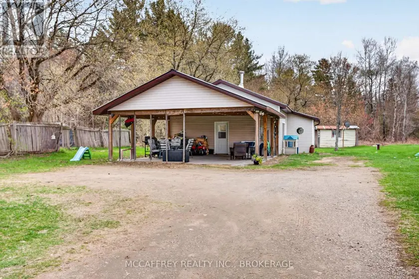 Detached at 14 GLASTONBURY ROAD, Addington Highlands