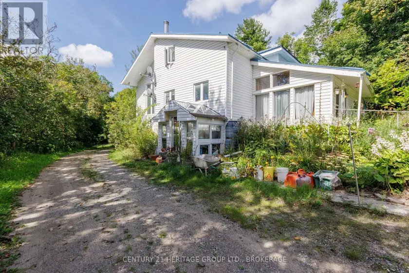 Detached at 1153 HAROLD BURKE ROAD, Frontenac