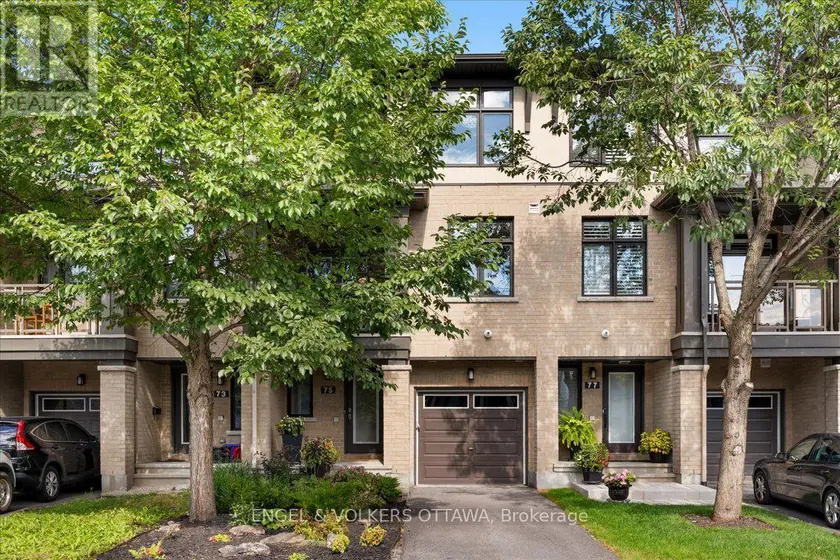 Townhouse at 75 BLUEHEART BAY, Ottawa