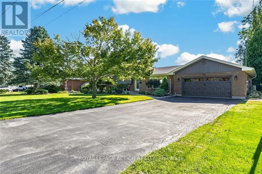 Detached at 38 DAVERN ROAD, Brantford