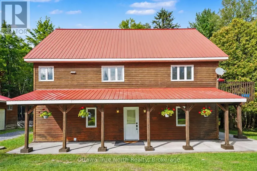 Detached at 464 DALHOUSIE 1A CONCESSION, Lanark Highlands