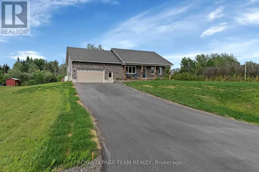 Detached at 101 STIRLING CRESCENT, North Grenville