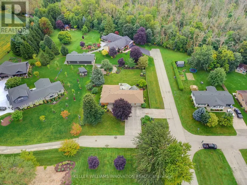 Detached at 298 WOODVIEW DRIVE, North Perth