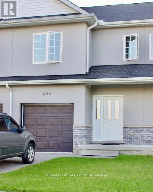 Townhouse at 498 LAMPMAN PLACE, Woodstock