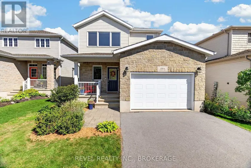 Detached at 1304 GRACE AVENUE, Kingston