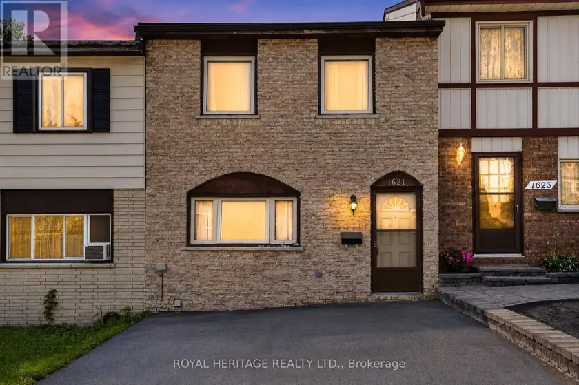 Townhouse at 1621 APPLEWOOD CRESCENT, Peterborough