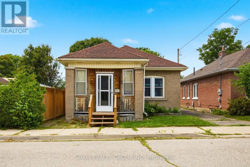 Detached at 26 MAITLAND STREET, Brantford
