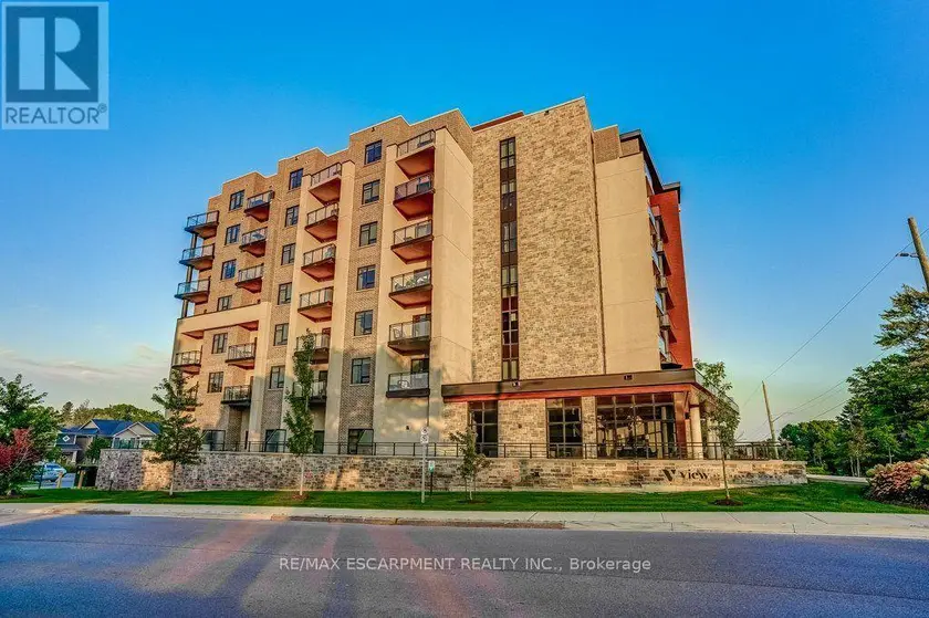 Apartment at 711 - 30 HAMILTON STREET S, Hamilton