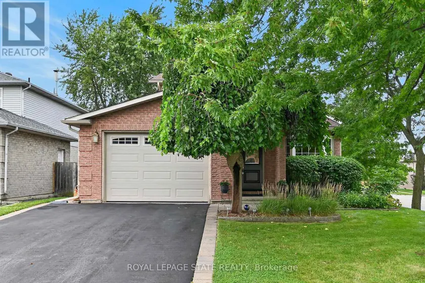 Detached at 2 NOVOCO DRIVE, Hamilton
