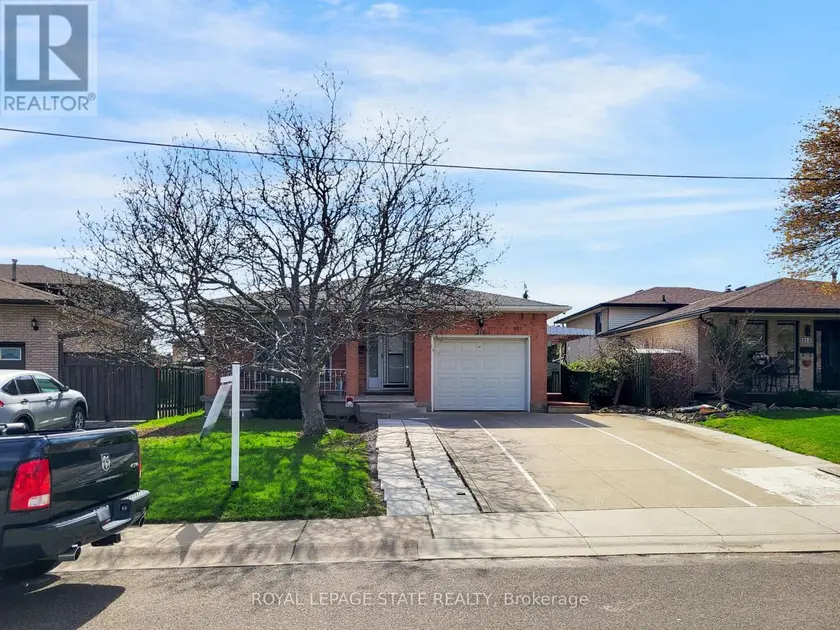 Detached at 2 - 216 RAVENBURY DRIVE, Hamilton