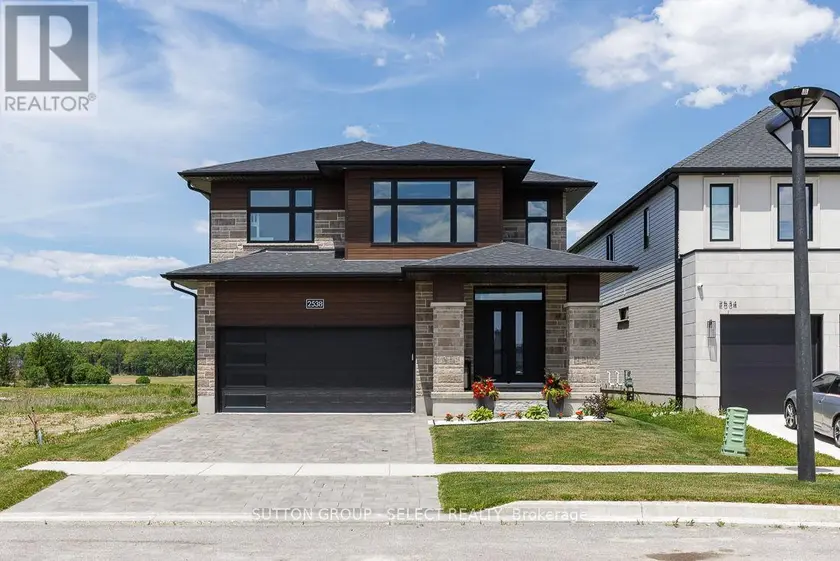 Detached at 2538 BUROAK DRIVE, London North