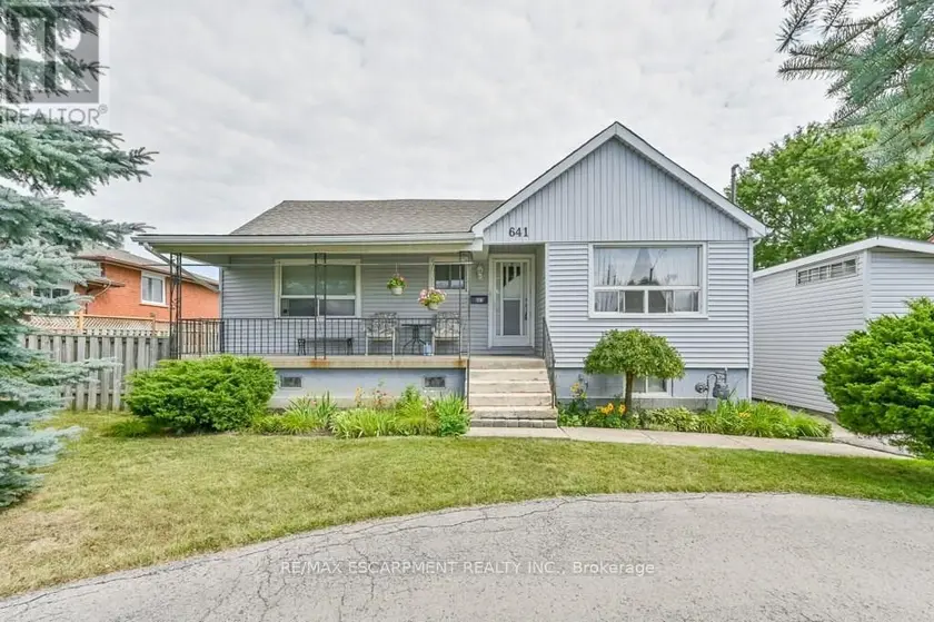 Detached at 641 LIMERIDGE ROAD E, Hamilton