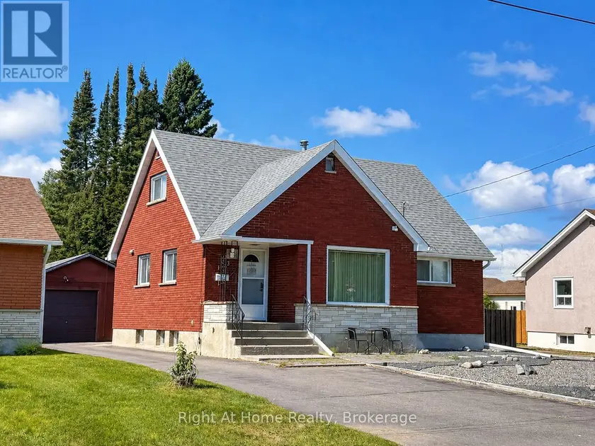 Detached at 123 SHIPLEY STREET, Thunder Bay