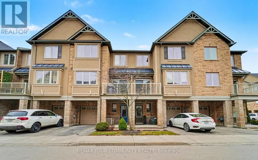 Townhouse at 49 - 201 WESTBANK TRAIL, Hamilton