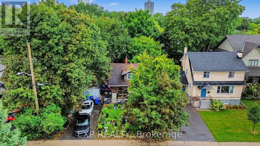 Detached at 252 COWLEY AVENUE, Ottawa