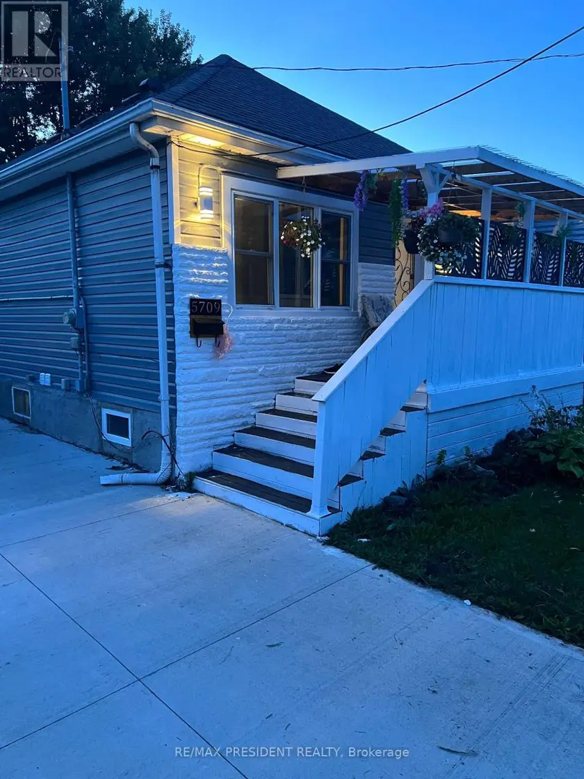 Detached at 5709 TEMPERANCE AVENUE N, Niagara Falls