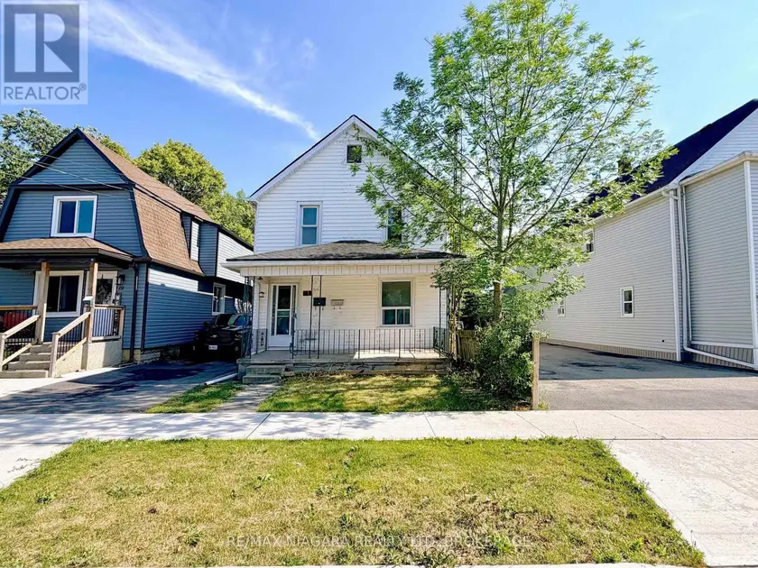 Multiplex at 21 FIFTH STREET, Welland