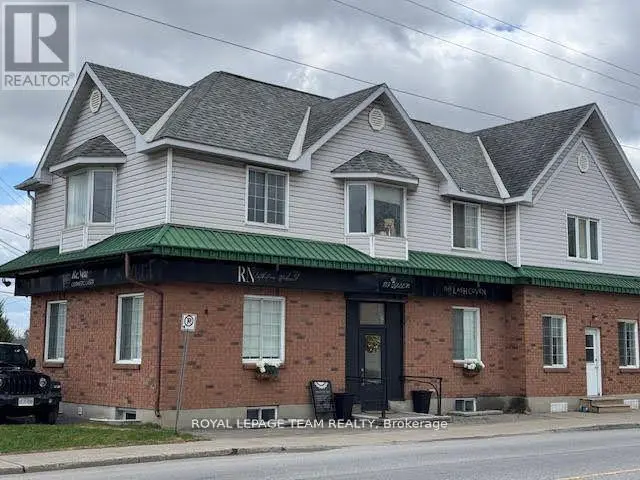 Multiplex at 139 QUEEN STREET, Mississippi Mills