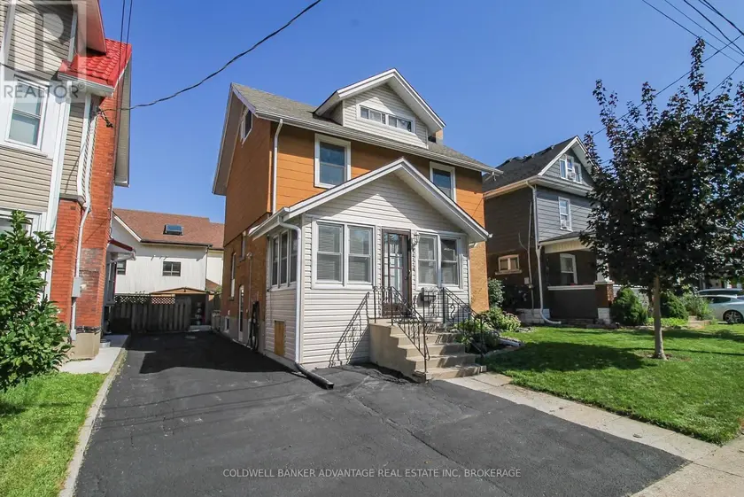 Multiplex at 4859 WILLMOTT STREET, Niagara Falls