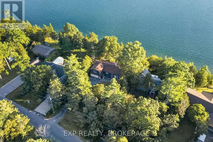 Detached at 182 NICHOLSON POINT ROAD, Loyalist