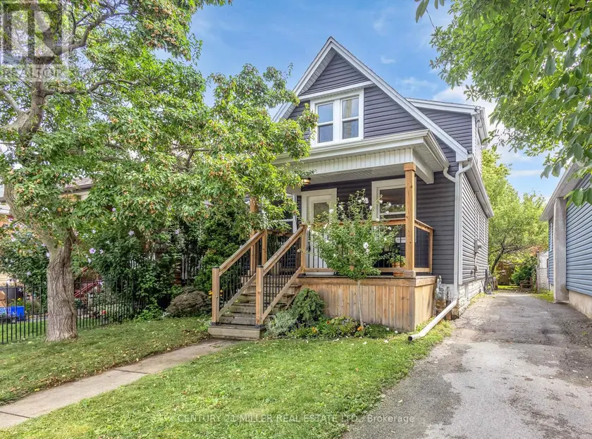 Detached at 16 WEXFORD AVENUE N, Hamilton
