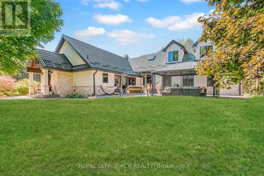 Detached at 708321 COUNTY RD 21, Mulmur