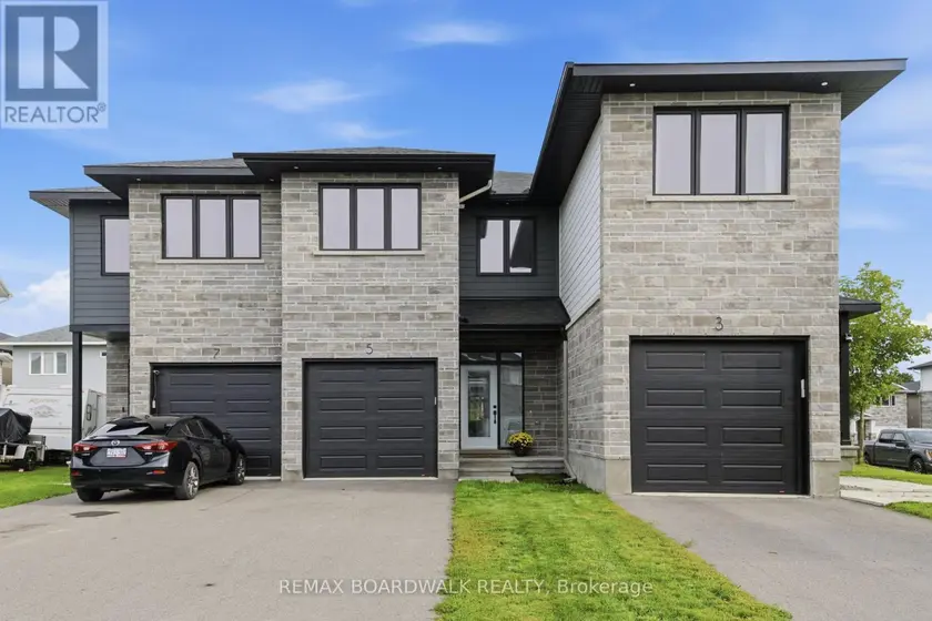 Townhouse at 5 MORRALL COURT, Arnprior