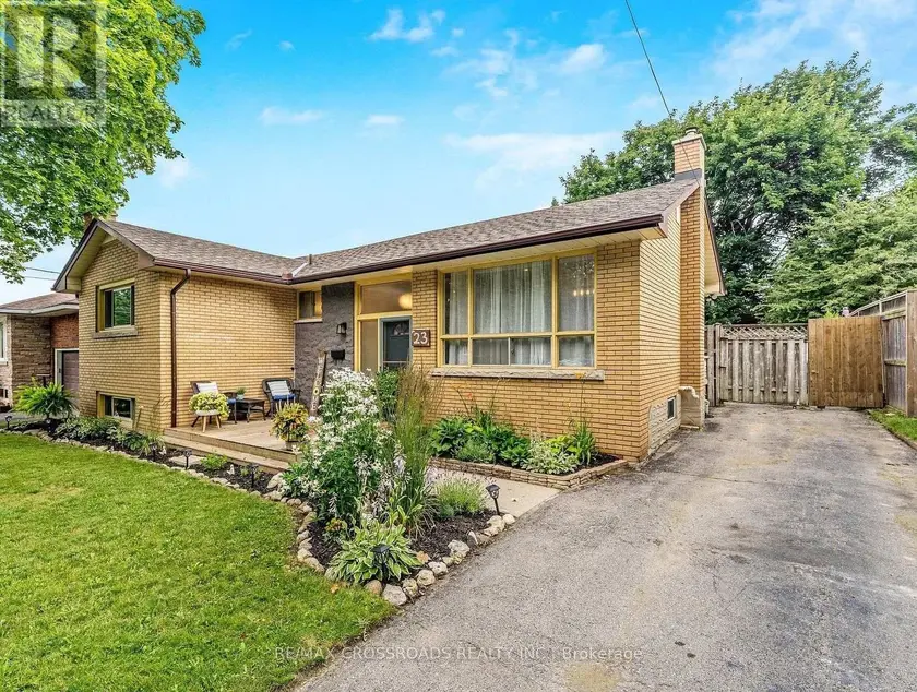 Detached at 23 STRATHMERE PLACE, Guelph