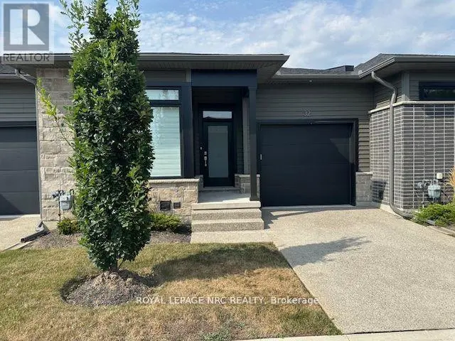 Townhouse at 32 - 9150 WILLOUGHBY DRIVE, Niagara Falls