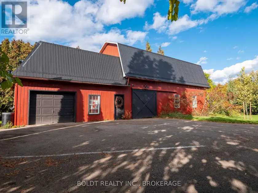 Other at 326 LAKESHORE ROAD, Niagara-on-the-Lake