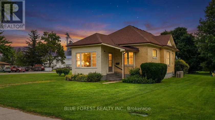 Detached at 144 CLYDE STREET, Adelaide Metcalfe
