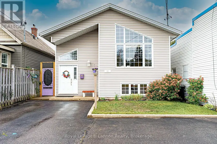Detached at 82 BRENT STREET, Thunder Bay