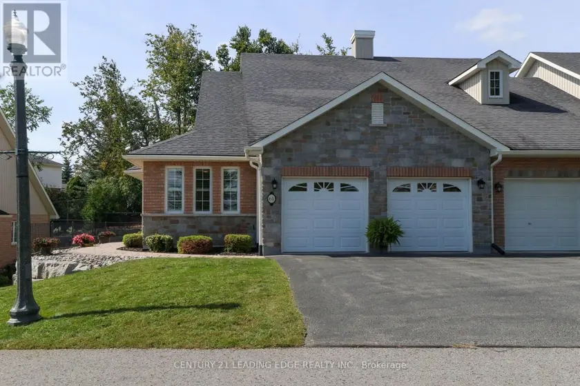 Townhouse at 100 - 61 VILLAGE CRESCENT, Peterborough