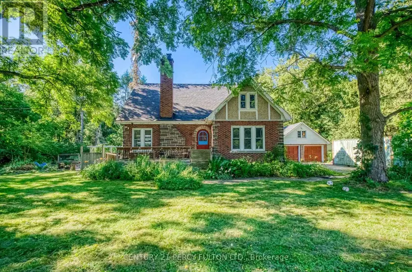 Detached at 1853 GOVERNORS ROAD, Hamilton
