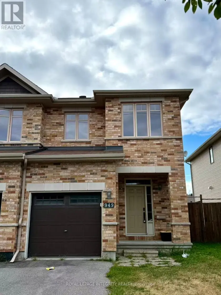 Townhouse at 949 KLONDIKE ROAD, Ottawa