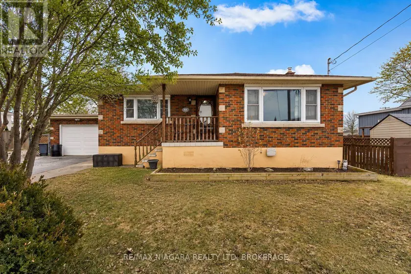 Detached at 506 MAIN STREET W, Port Colborne