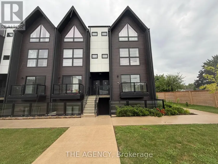 Apartment at 206 - 7277 WILSON CRESCENT, Niagara Falls
