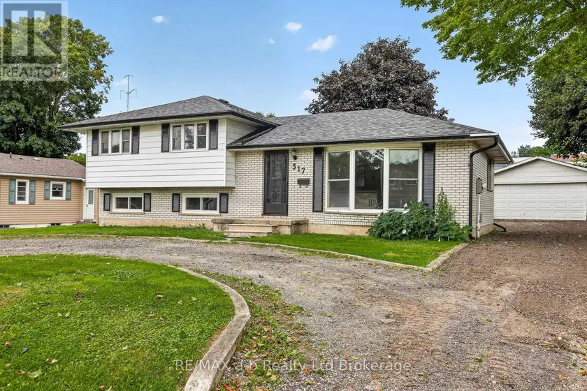 Detached at 317 RUSSELL STREET, Woodstock