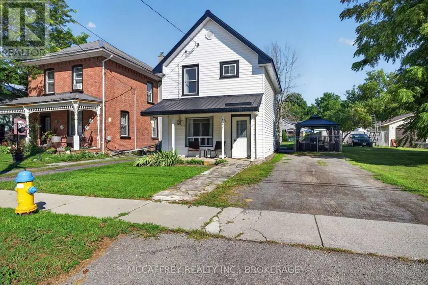 Detached at 427 THOMAS STREET, Deseronto