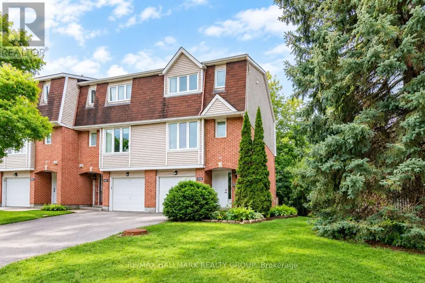 Townhouse at B - 409 PICKFORD DRIVE, Ottawa