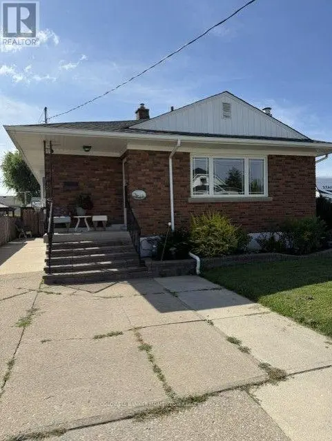 Detached at 51 MARTIN STREET N, Thorold