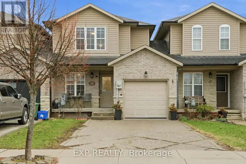 Semi-Detached/Link at 35 THAMES WAY, Hamilton