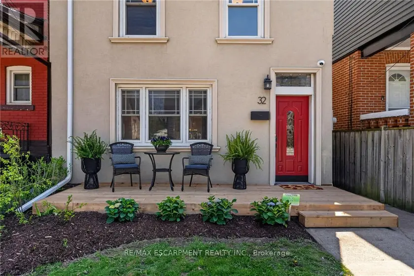 Detached at 32 MAGILL STREET, Hamilton