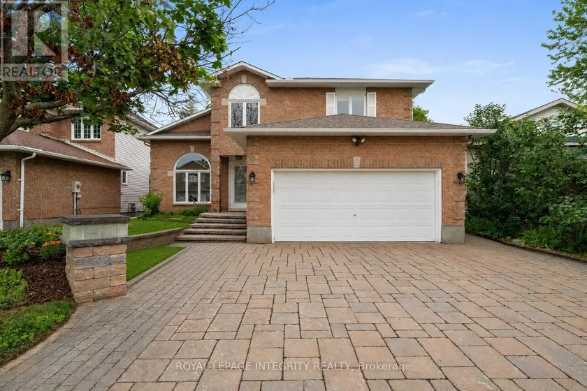 Detached at 3 NAKOTA WAY, Ottawa