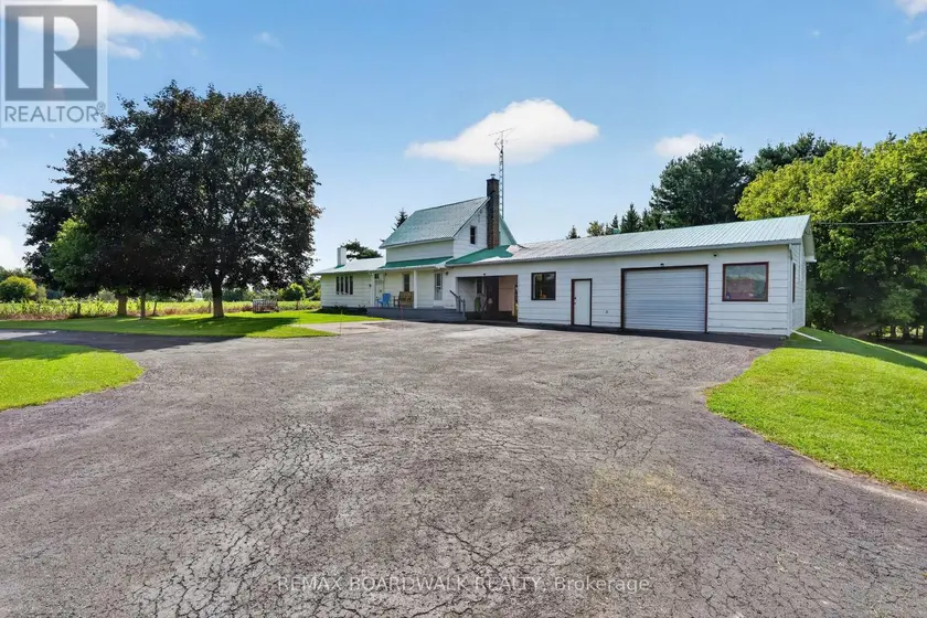 Detached at 2450 TOLMIES CORNERS ROAD, North Stormont