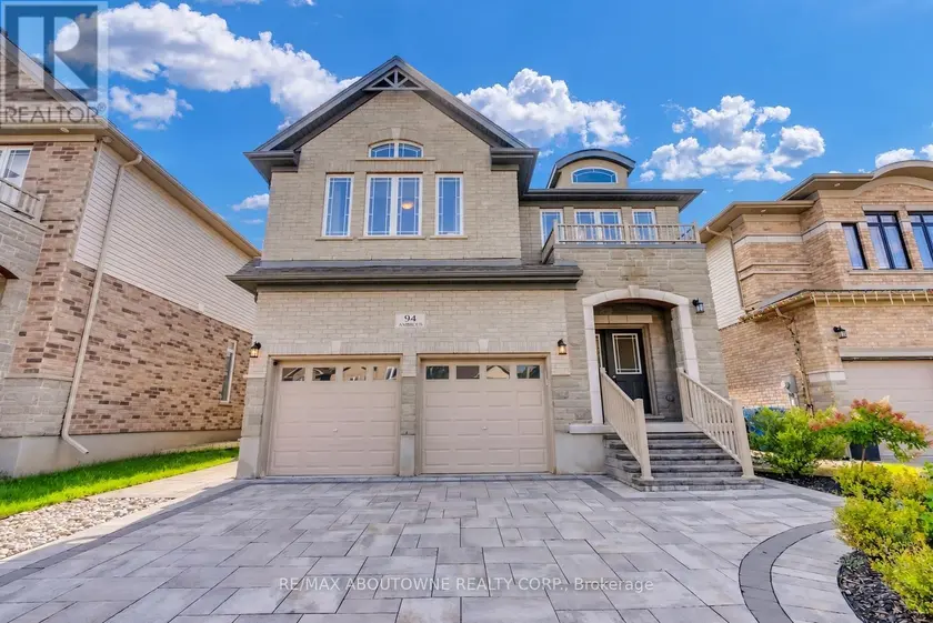 Detached at 94 AMBROUS CRESCENT, Guelph
