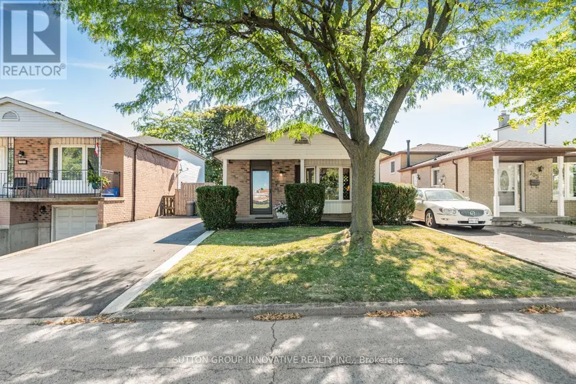 Detached at 703 UPPER WENTWORTH STREET, Hamilton
