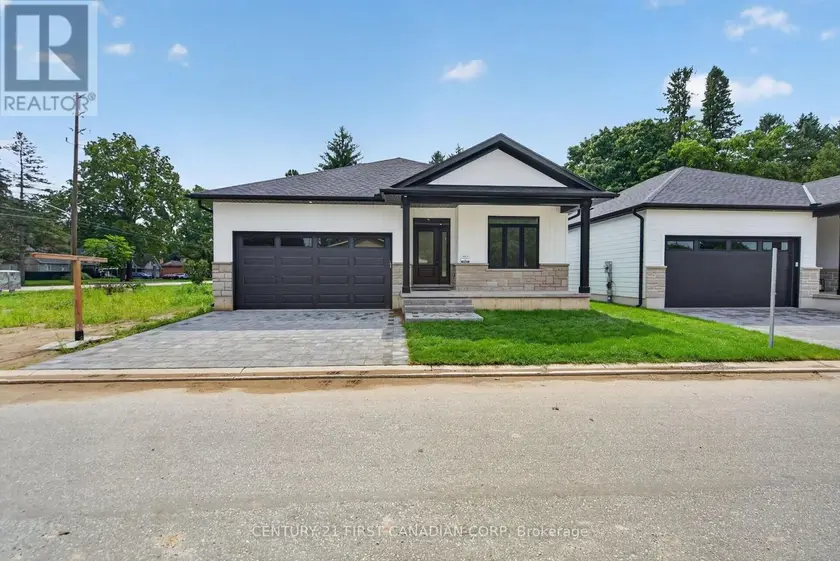 Detached at 4 - 430 HEAD STREET N, Strathroy-Caradoc